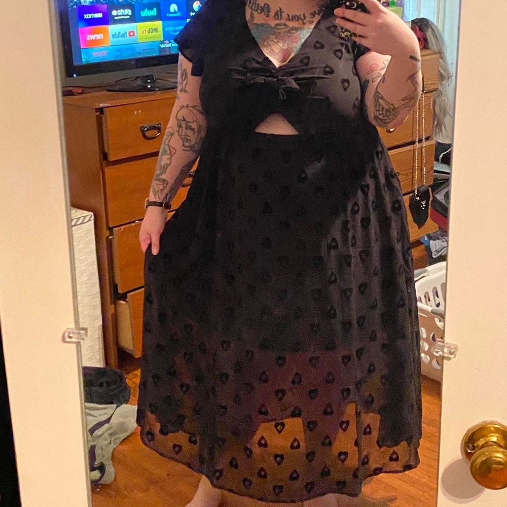 Hot Topic black planchette print maxi dress